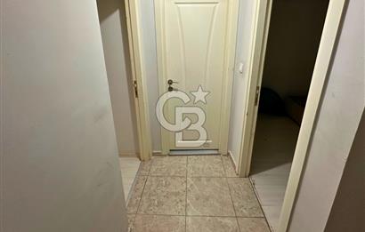 Çanakkale Lapseki'de Cadde Üstü Köşe Binada Satılık 1+1 Daire