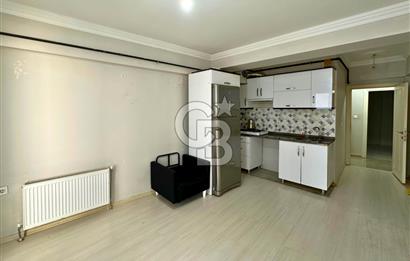 Çanakkale Lapseki'de Cadde Üstü Köşe Binada Satılık 1+1 Daire