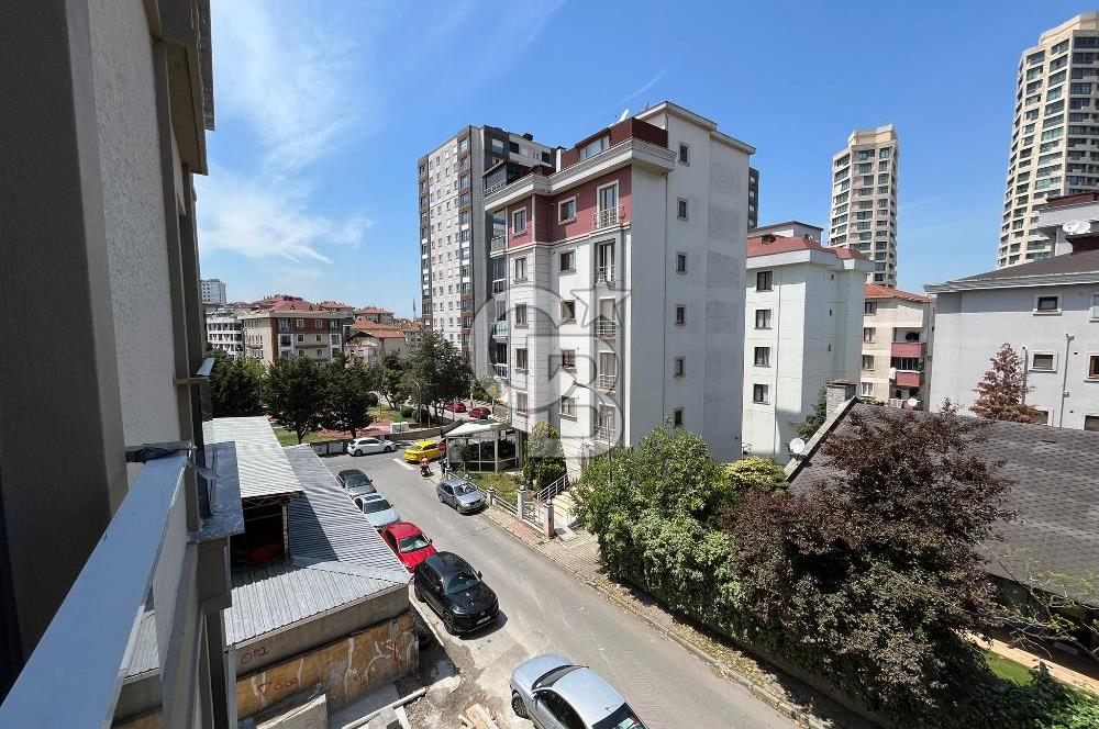 Maltepe Altayçeşme'de kiralık 2+1 sıfır daire 