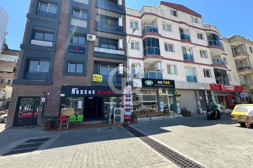 Seferihisar Merkezde Satılık Geniş Teraslı 2+1 Daire
