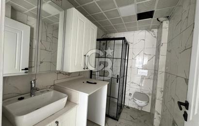 Seferihisar Merkezde Satılık Geniş Teraslı 2+1 Daire