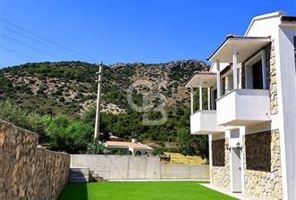 Karaincirde denize 750m villa! 