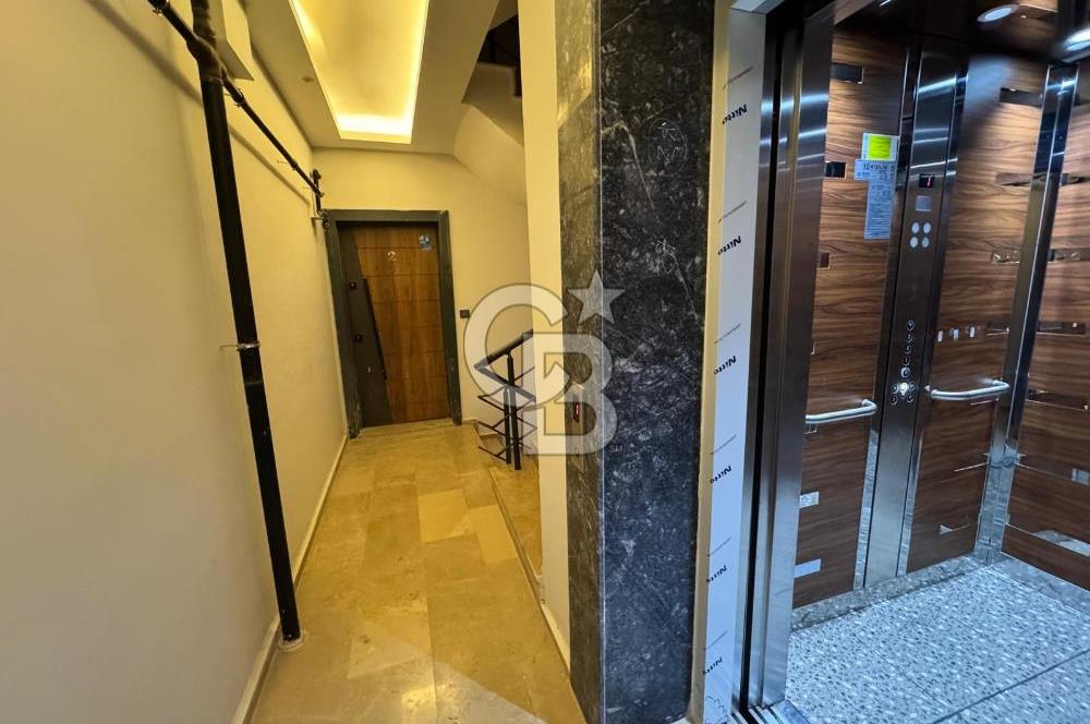 Seferihisar Merkezde Satılık Geniş Teraslı 2+1 Daire