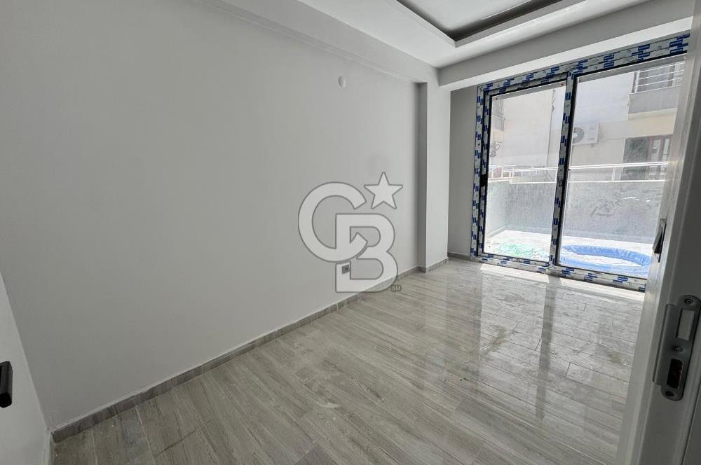 Seferihisar Merkezde Satılık Geniş Teraslı 2+1 Daire