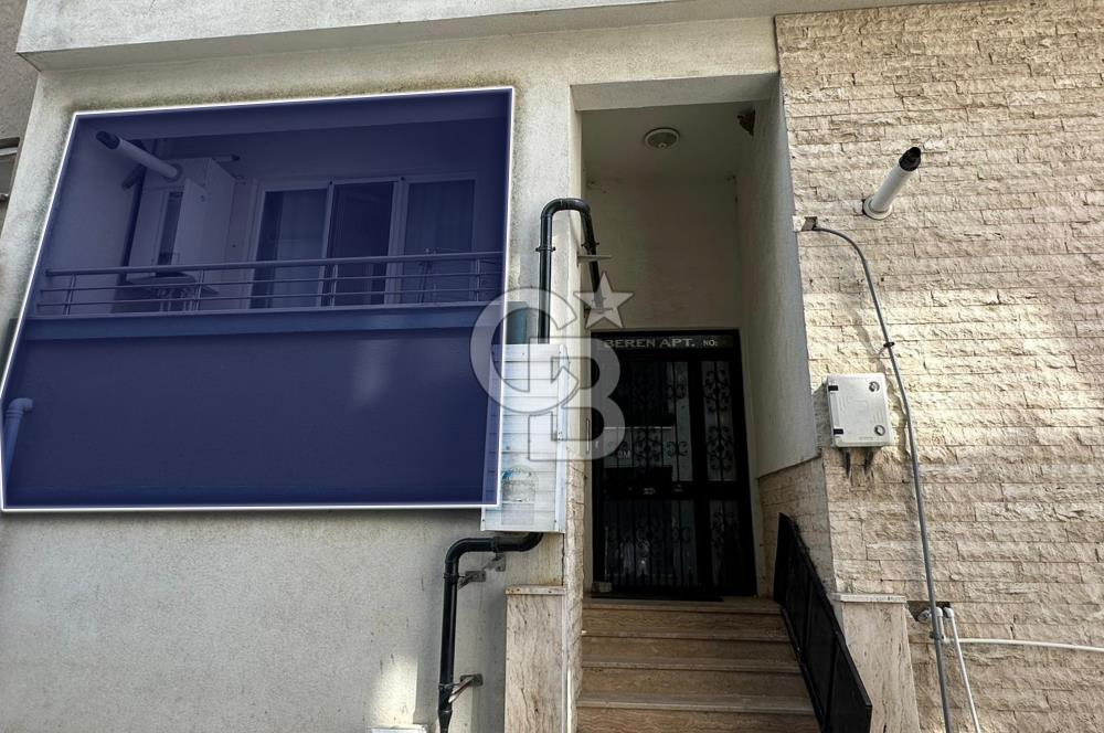 Çanakkale Lapseki'de Cadde Üstü Köşe Binada Satılık 1+1 Daire