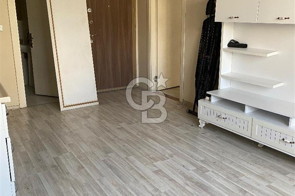 Karşıyaka Yenigirne caddesi kiralık 1+1 daire