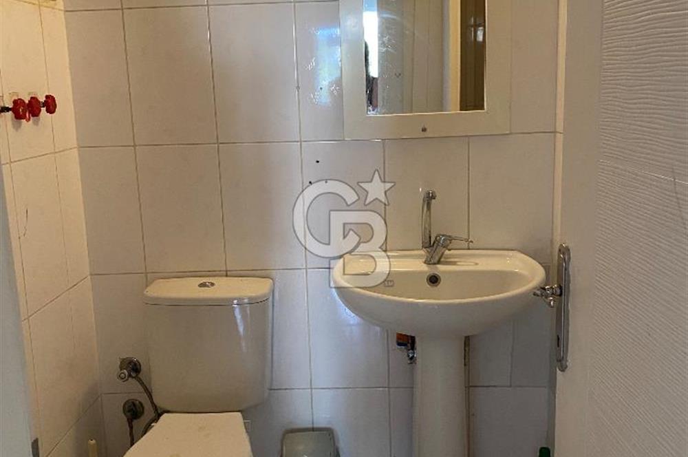 Karşıyaka Yenigirne caddesi kiralık 1+1 daire