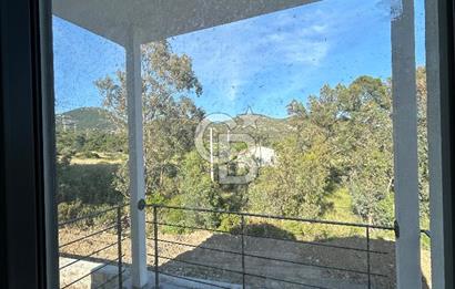Karaincirde denize 750m villa! 