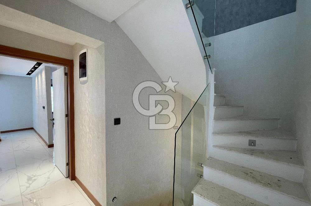 İzmir Güzelbahçe Yalı Satılık Müstakil Villa 3+1 Tripleks