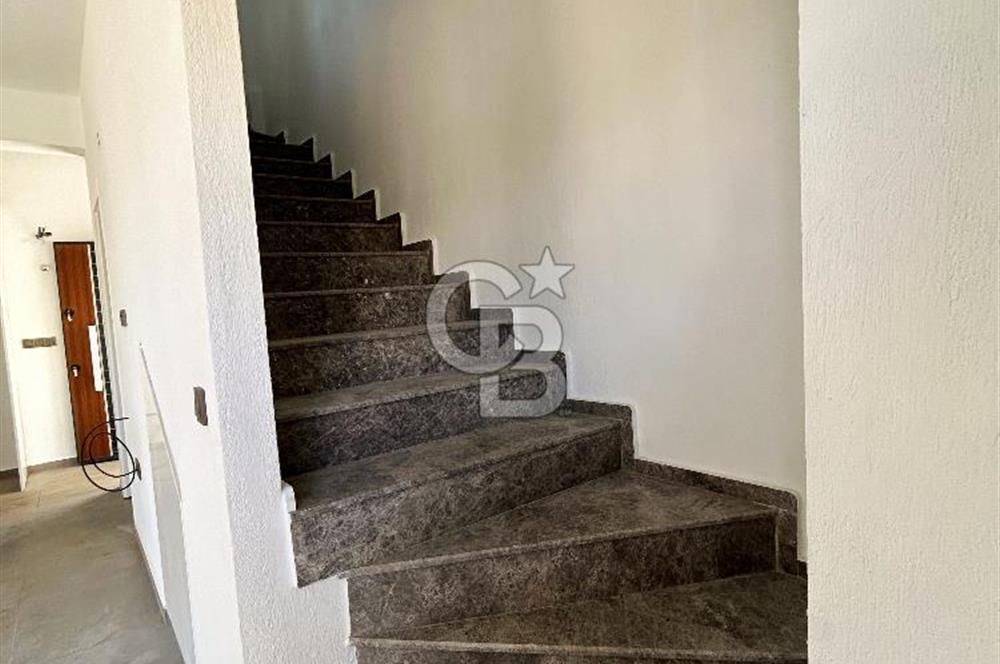 Karaincirde denize 750m villa! 
