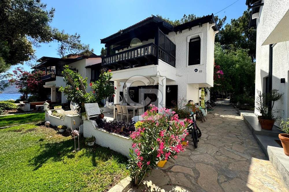 Datça Aktur'da Deniz Manzaralı Orkide Tipi Satılık Villa