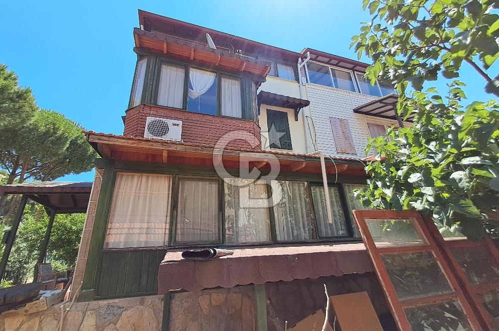 Akbükte Zarafetle Konforun Buluştuğu Denize Yakın,Şömineli Villa