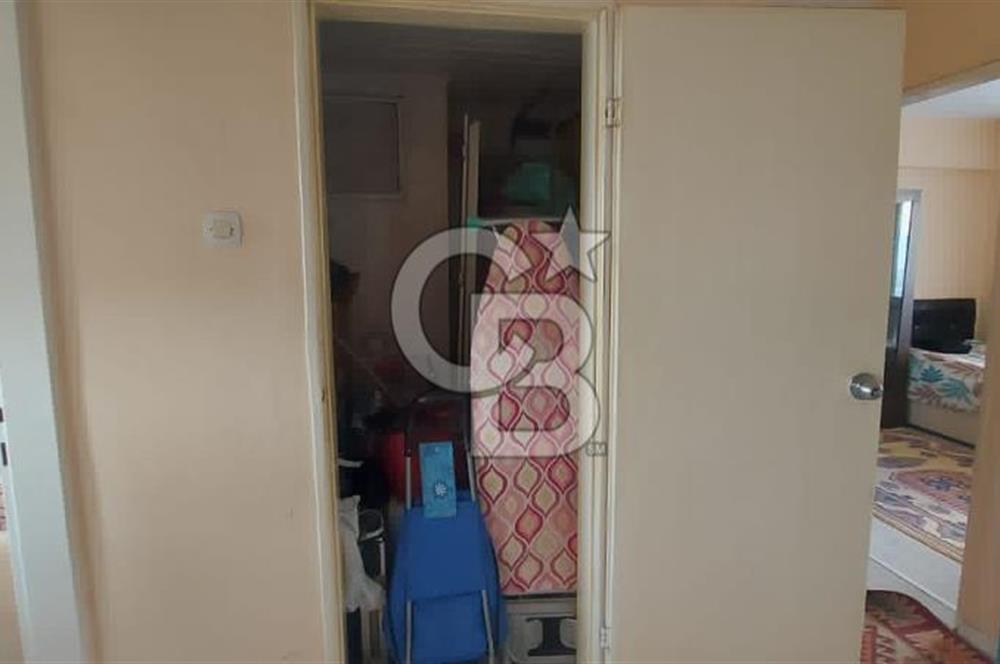İZMİR ÇİĞLİ YAKAKENT’TE SATILIK 1+1 FİYATINA 3+1 CB~PH