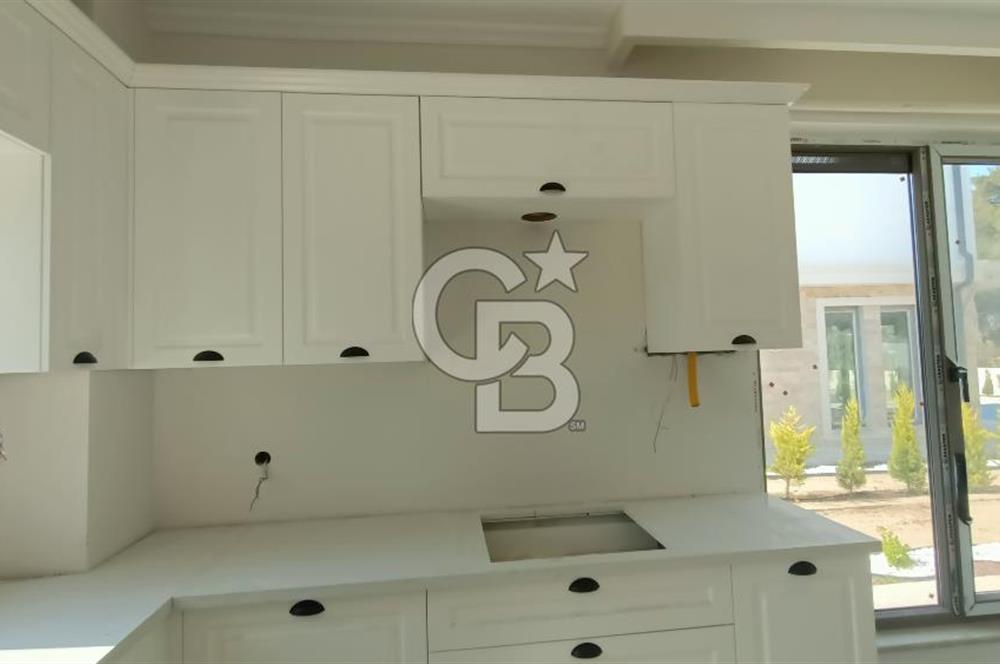 GÜZELYALI 3+1 SATILIK VİLLA