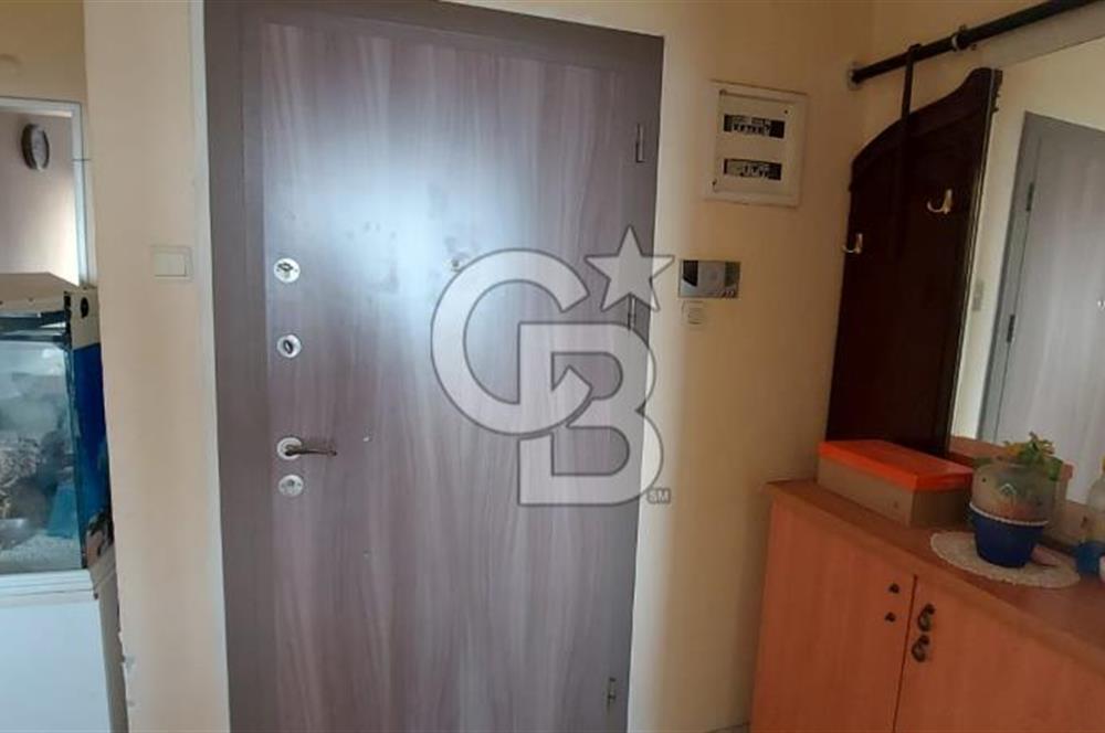 İZMİR ÇİĞLİ YAKAKENT’TE SATILIK 1+1 FİYATINA 3+1 CB~PH