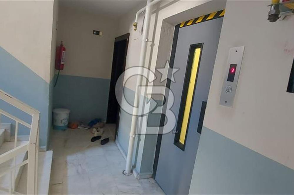 İZMİR ÇİĞLİ YAKAKENT’TE SATILIK 1+1 FİYATINA 3+1 CB~PH
