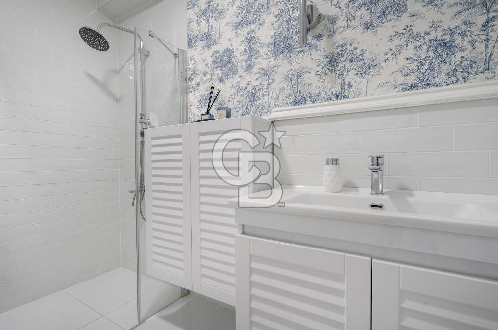 GEMLİK CUMHURİYET' DE SİTE İÇERİSİNDE 4+1 SATILIK DAİRE