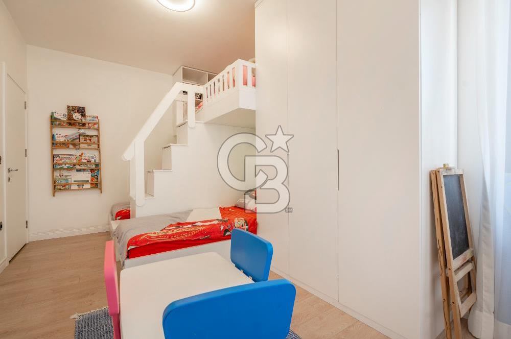 GEMLİK CUMHURİYET' DE SİTE İÇERİSİNDE 4+1 SATILIK DAİRE
