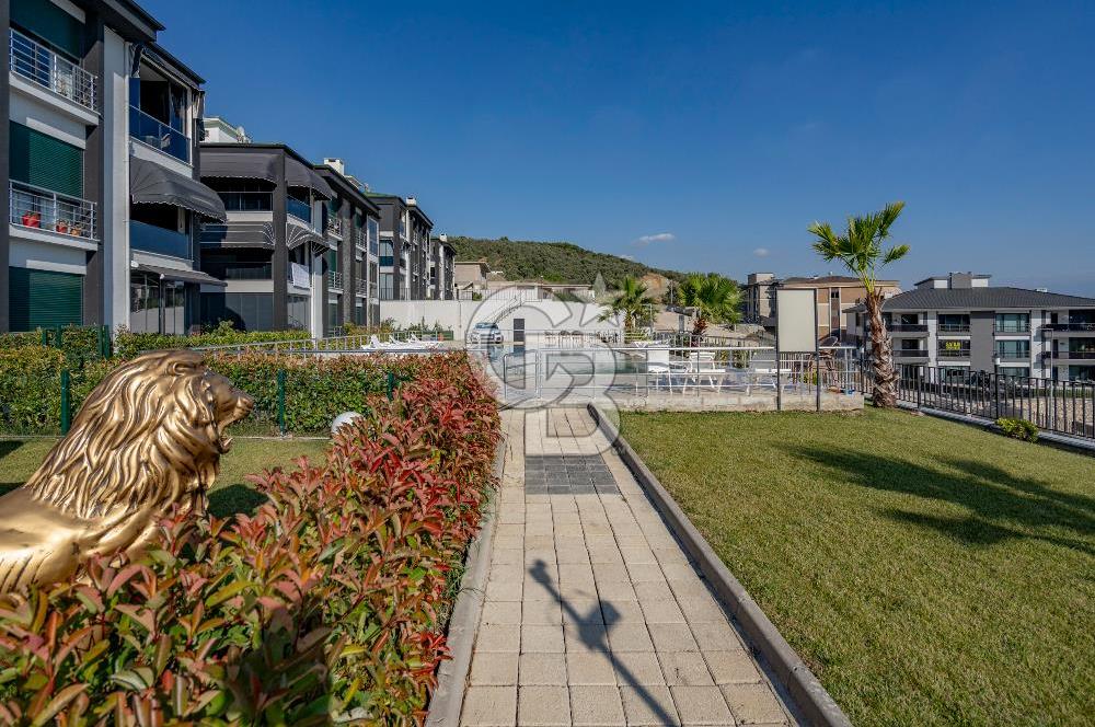 GEMLİK CUMHURİYET' DE SİTE İÇERİSİNDE 4+1 SATILIK DAİRE