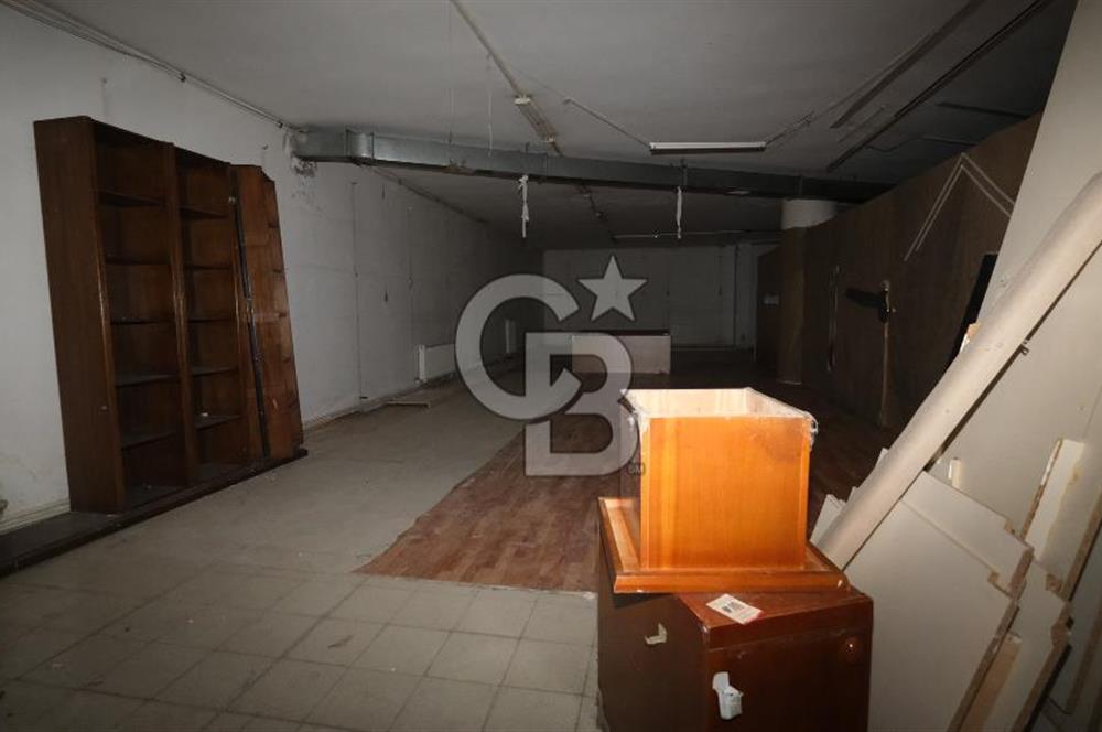 ÇUKURAMBAR MAH CADDE ÜZERİ SATILIK DÜKKAN