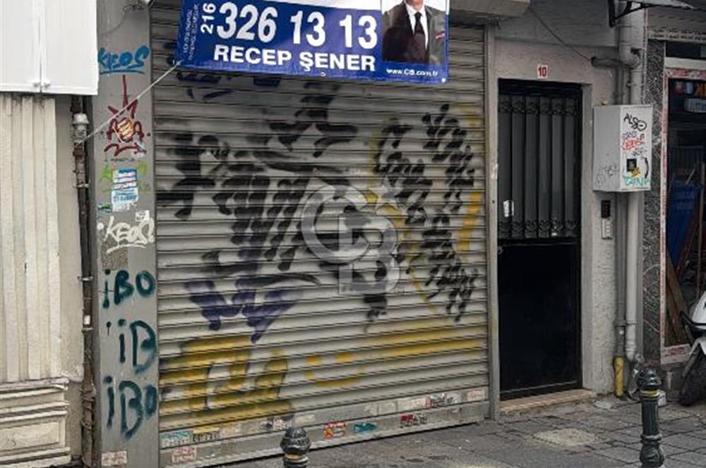KADIKÖY DE RIHTIMA ÇOK YAKIN KİRALIK DÜKKAN