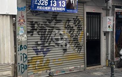 KADIKÖY DE RIHTIMA ÇOK YAKIN KİRALIK DÜKKAN