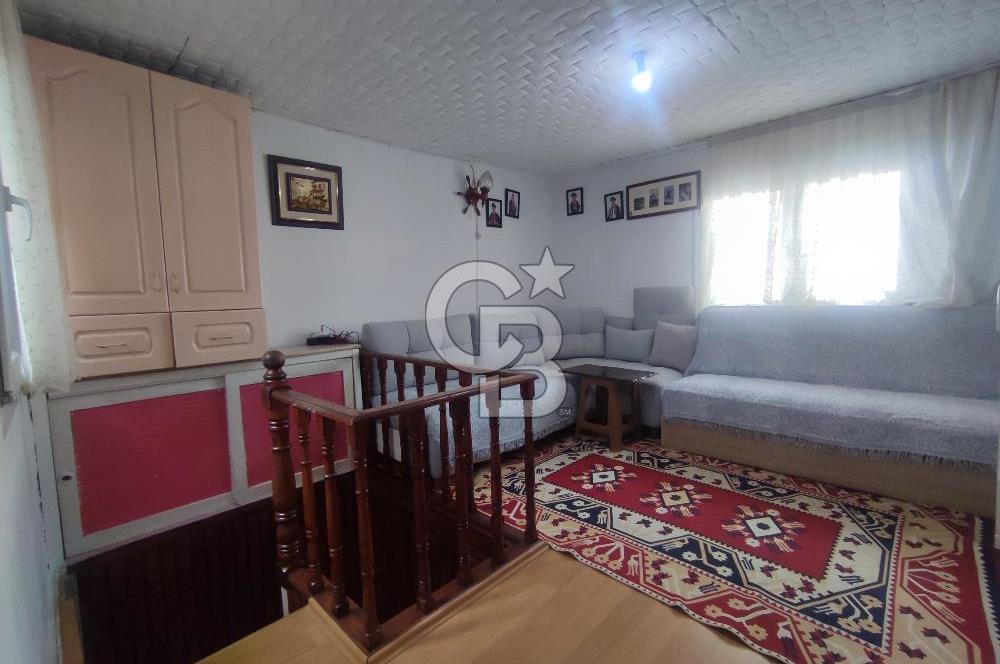 Ayvalık Merkez Çarşı İçinde Satılık Müstakil Ev 
