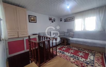 Ayvalık Merkez Çarşı İçinde Satılık Müstakil Ev 