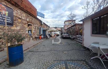 Ayvalık Merkez Çarşı İçinde Satılık Müstakil Ev 