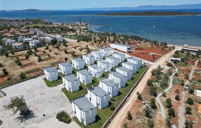 Deniz Kenarında Havuzlu Sitede Satılık Sıfır Villa 
