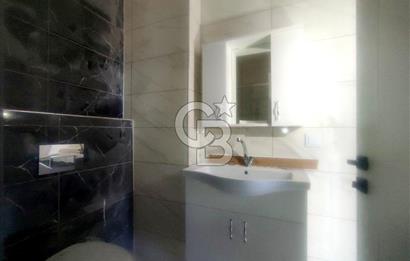 Deniz Kenarında Havuzlu Sitede Satılık Sıfır Villa 