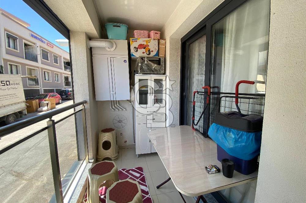 ÇİĞLİ'DE KAPALI MUTFAK 2+1 SATILIK FIRSAT DAİRE