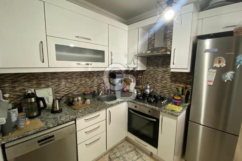 ÇİĞLİ'DE KAPALI MUTFAK 2+1 SATILIK FIRSAT DAİRE