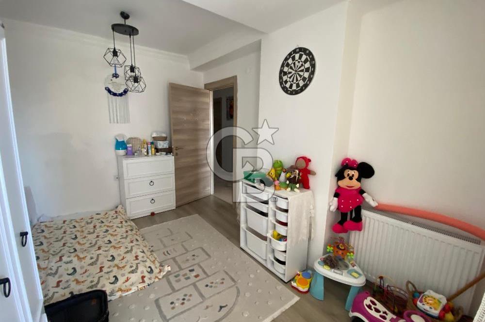 ÇİĞLİ'DE KAPALI MUTFAK 2+1 SATILIK FIRSAT DAİRE
