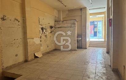 KADIKÖY DE RIHTIMA ÇOK YAKIN KİRALIK DÜKKAN