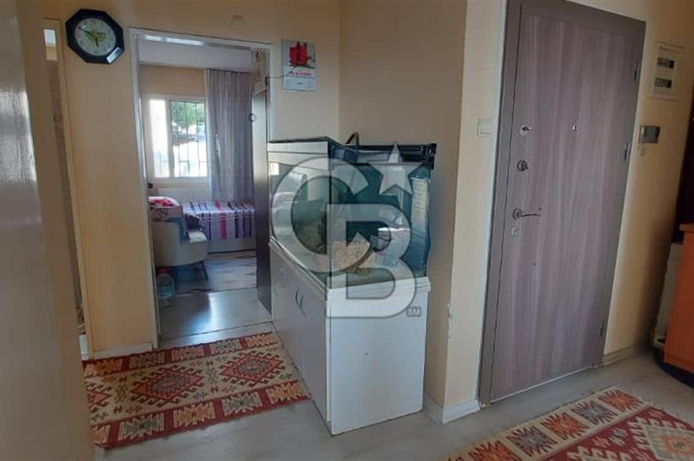 İZMİR ÇİĞLİ YAKAKENT’TE SATILIK 1+1 FİYATINA 3+1 CB~PH