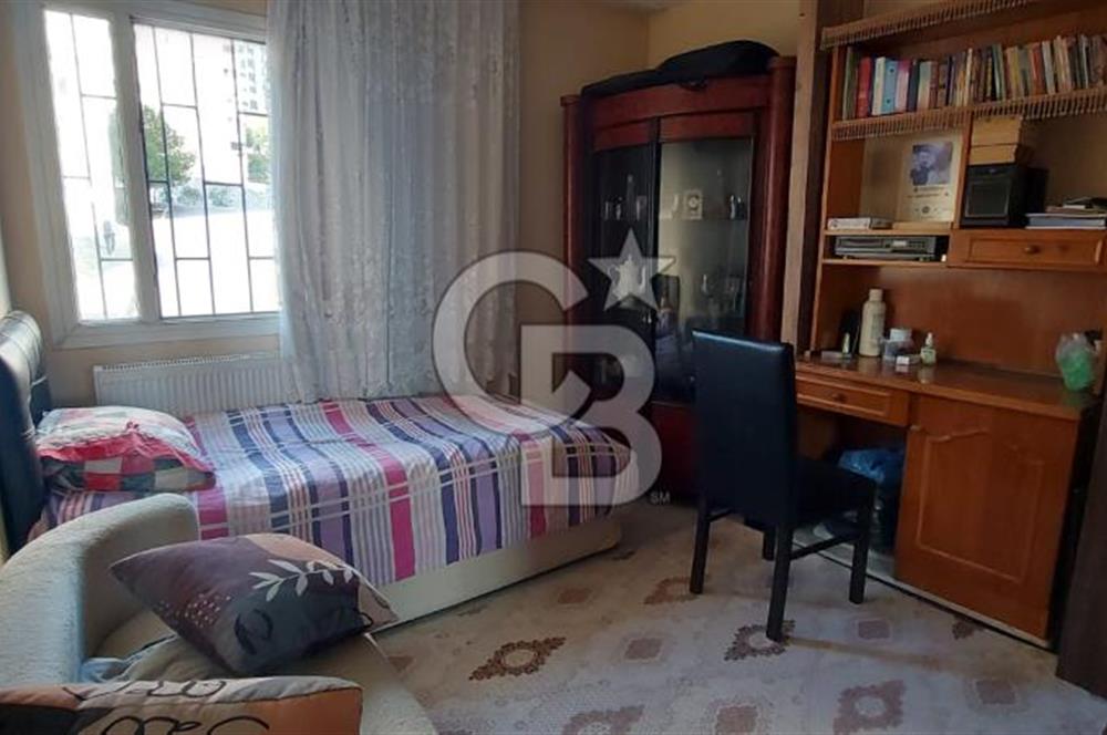 İZMİR ÇİĞLİ YAKAKENT’TE SATILIK 1+1 FİYATINA 3+1 CB~PH