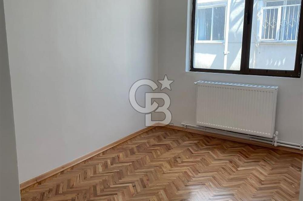 TÜRKALİ MAHALLESİ'NDE BOĞAZ MANZARALI 2+1 YENİLENMİŞ DAİRE