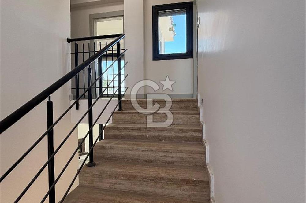 Tam Müstakil Havuzlu Satılık 4+1 Villa