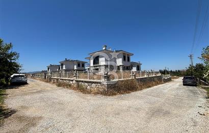 Tam Müstakil Havuzlu Satılık 4+1 Villa