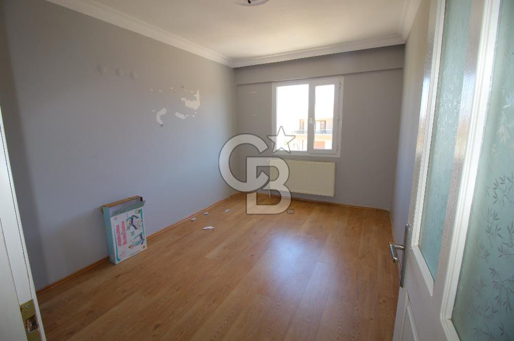 Gaziemir Irmak Mah.de 3+1 - 175 M² Köşe Konum Satılık Daire