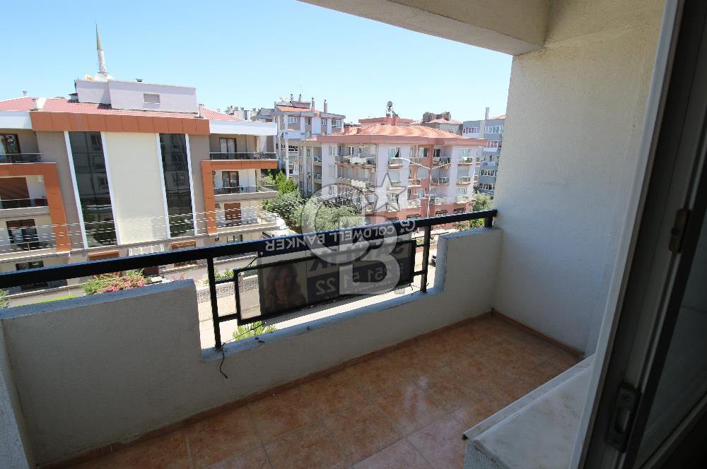 Gaziemir Irmak Mah.de 3+1 - 175 M² Köşe Konum Satılık Daire