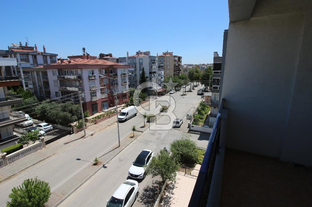 Gaziemir Irmak Mah.de 3+1 - 175 M² Köşe Konum Satılık Daire