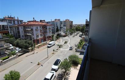 Gaziemir Irmak Mah.de 3+1 - 175 M² Köşe Konum Satılık Daire