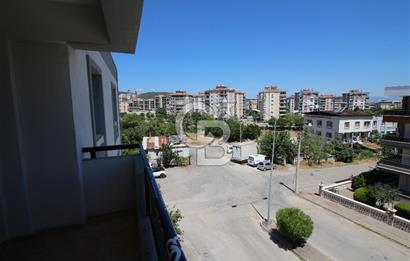 Gaziemir Irmak Mah.de 3+1 - 175 M² Köşe Konum Satılık Daire