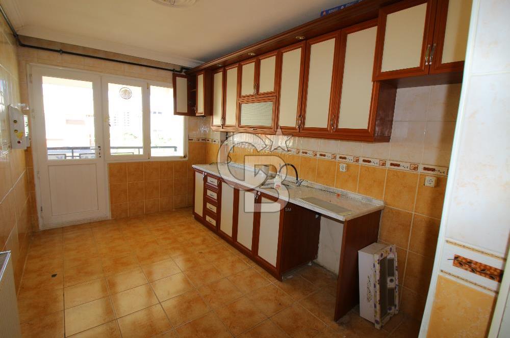 Gaziemir Irmak Mah.de 3+1 - 175 M² Köşe Konum Satılık Daire