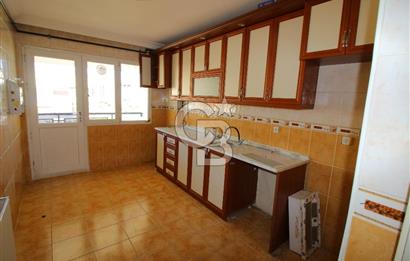 Gaziemir Irmak Mah.de 3+1 - 175 M² Köşe Konum Satılık Daire
