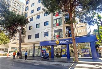 MİNİBÜS CAD. ÜZERİNDE, MÜKEMMEL KONUMDA , 7 M CEPHELİ , 80m2