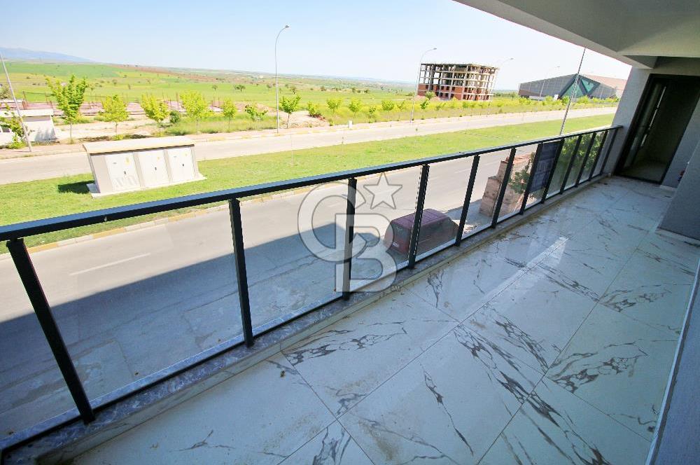 CB OPİA'DAN YAVUZ SULTAN SELİM CAD.CEPHE ARAKAT GENİŞ BALKONLU !