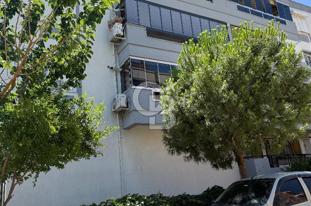 Gaziemir Irmak Mah.de 3+1 - 175 M² Köşe Konum Satılık Daire